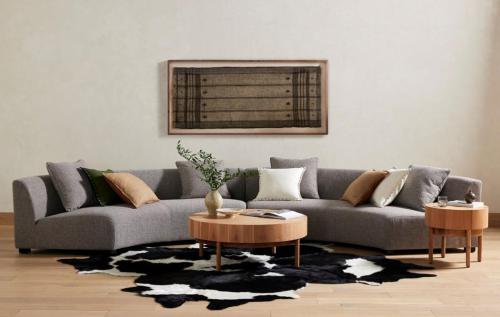  Liam Sectional